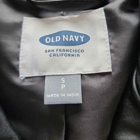 💛Old Navy Faux Leather Jacket - Picture 2 of 3